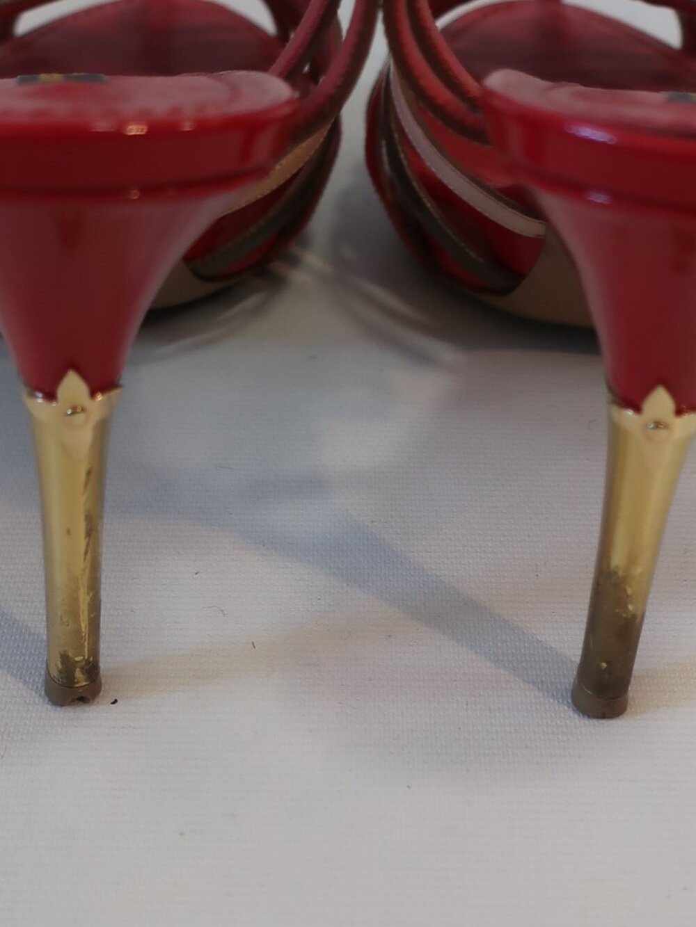 Women Louis Vuitton Red, Beige, Green Patent Leather T Strap Sandals 38 EU/US 8 - Picture 9 of 14